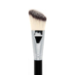 Deluxe Angle Foundation Brush SS002