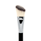 Deluxe Angle Foundation Brush SS002